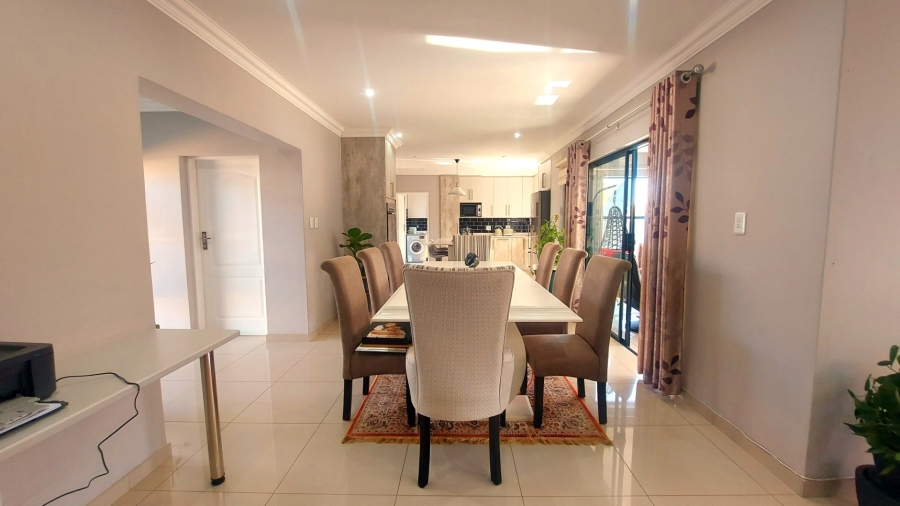 4 Bedroom Property for Sale in Melodie North West